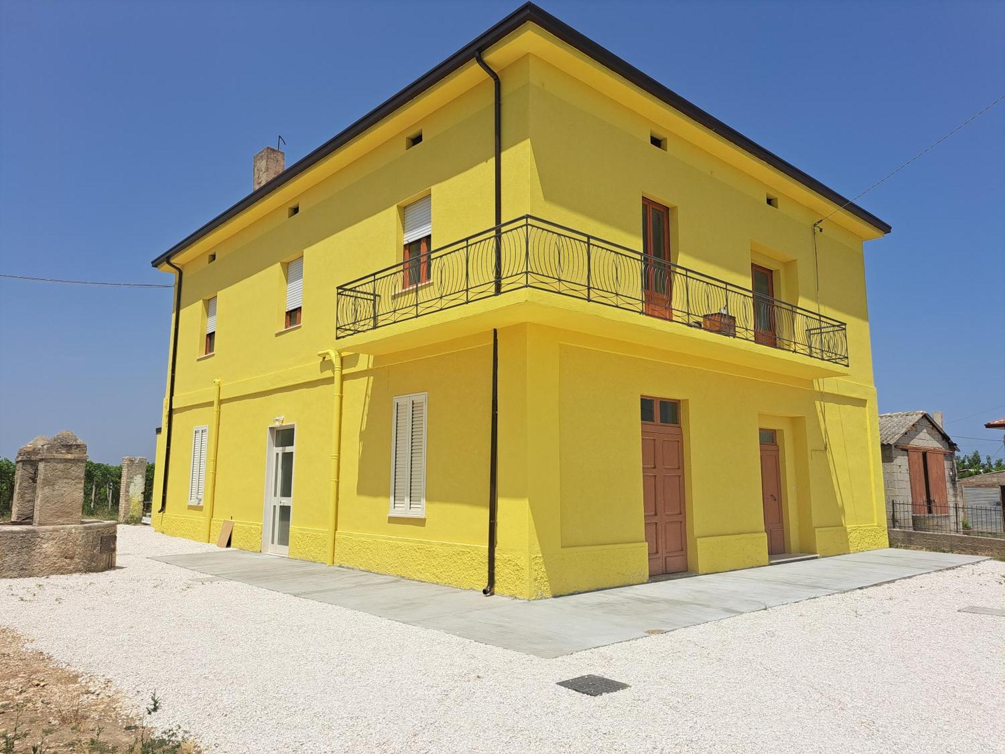 Tollo B & B Le Tre Rose المظهر الخارجي الصورة